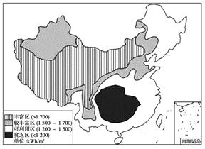 读我国太阳年辐射总量的分布图,回答下列问题.