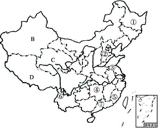 图示为中国主要的畜牧业区和种植业区分布图,回答下列